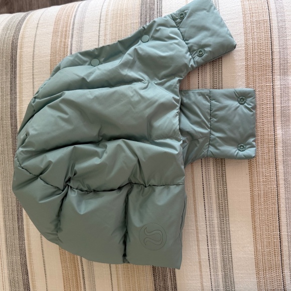 Lululemon Wunder Puff 600 Cropped Vest Sz 8 *RARE* color -Frosted Jade NWT - Picture 12 of 17